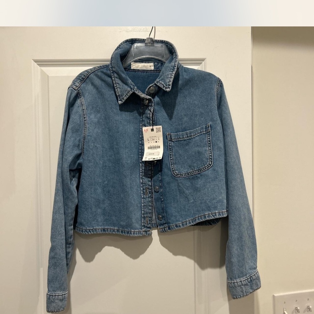 Zara Light Blue Denim Crop Long Sleeve Button Down